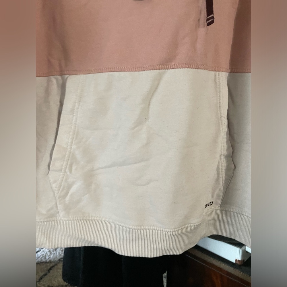 Bass Pro Pink Maroon and Cream Color Block Lightweight Hoodie - Picture 4 of 7